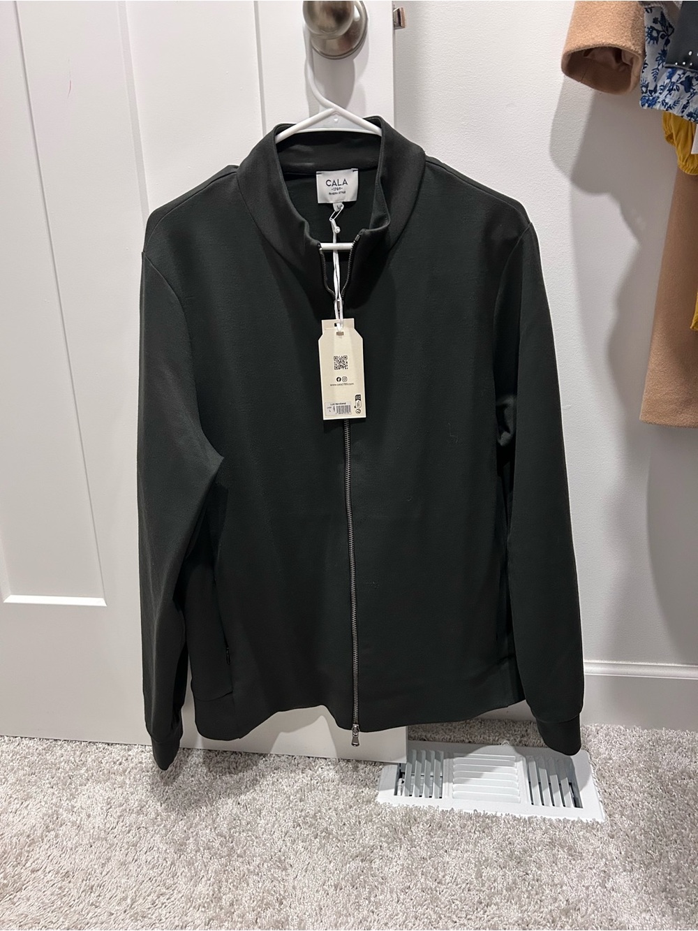 Cala Men's Zip-Up Sweater Jacket - Black